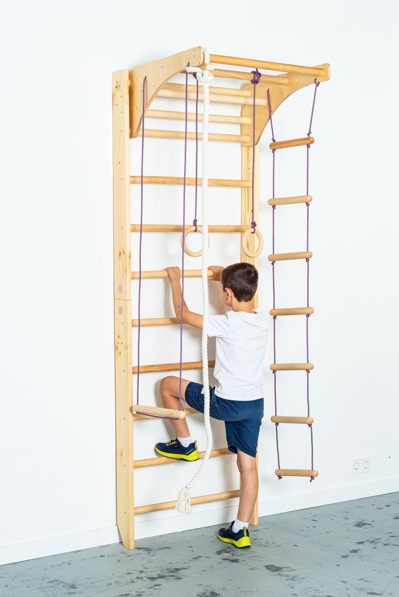 Sport ladder made of natural wood for kids and adults with Adjustable Pull Up Bar - CleverWood
