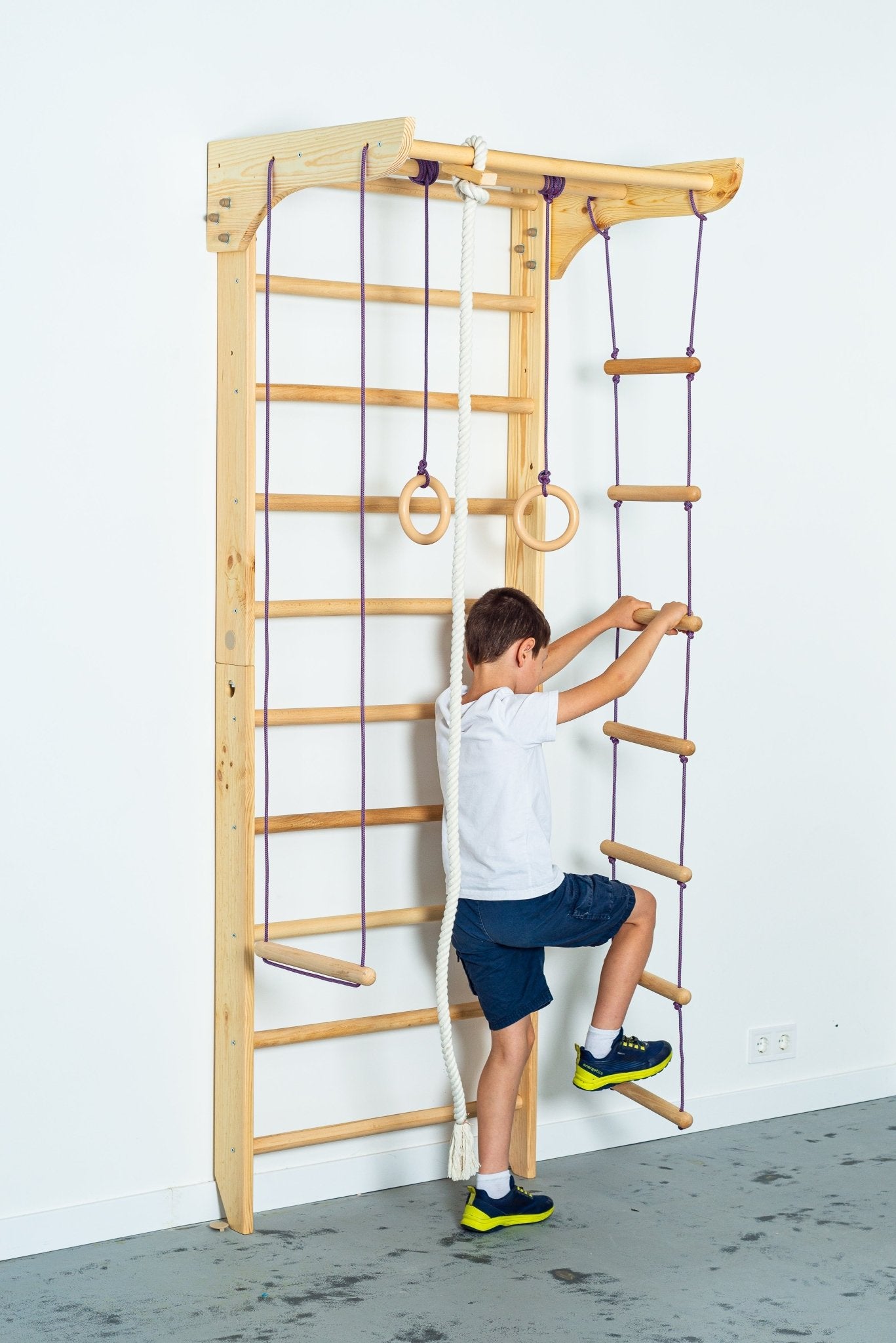Sport Ladder with Fixed Pull - up bar and Rope Swing Attachments for Home - CleverWood