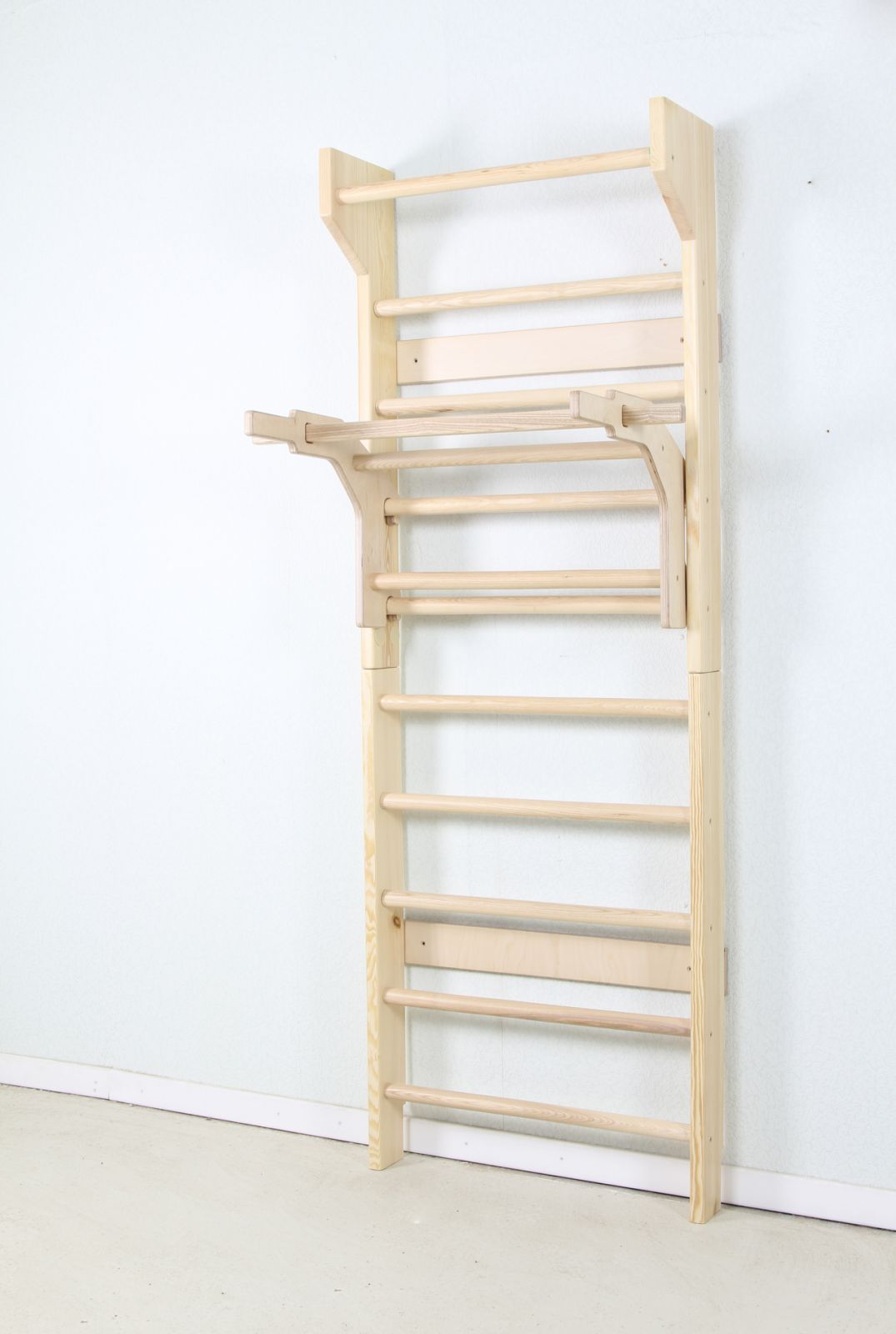 All-in-One Wooden Stall Bar