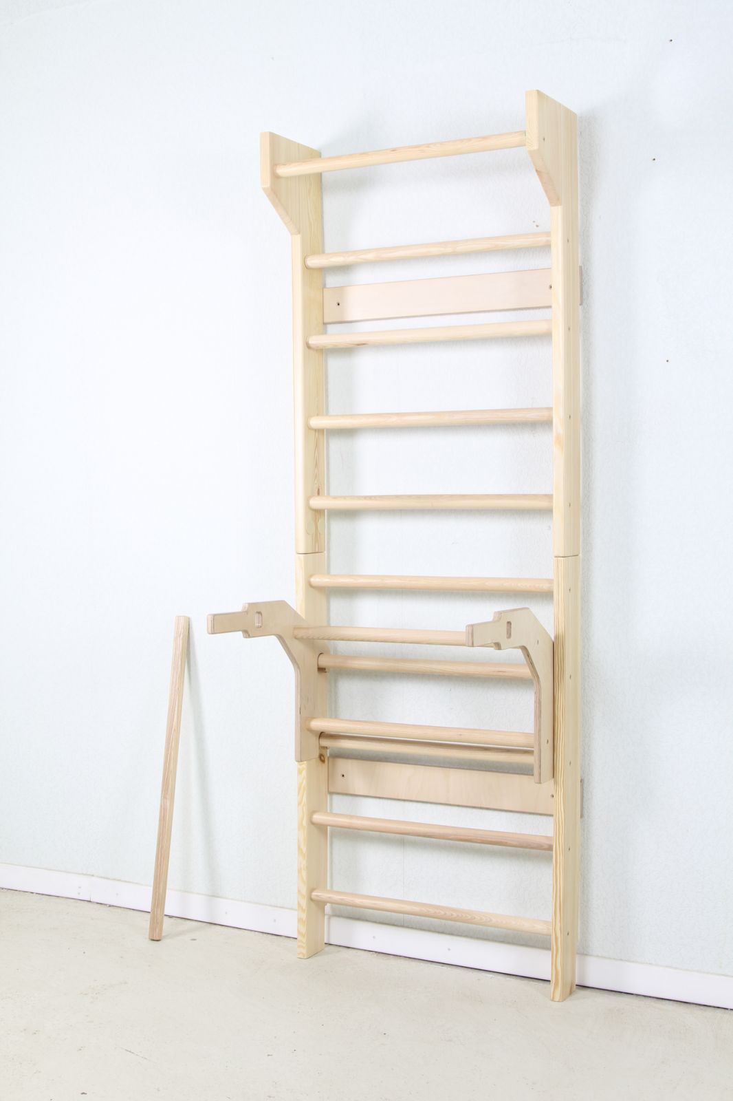 All-in-One Wooden Stall Bar