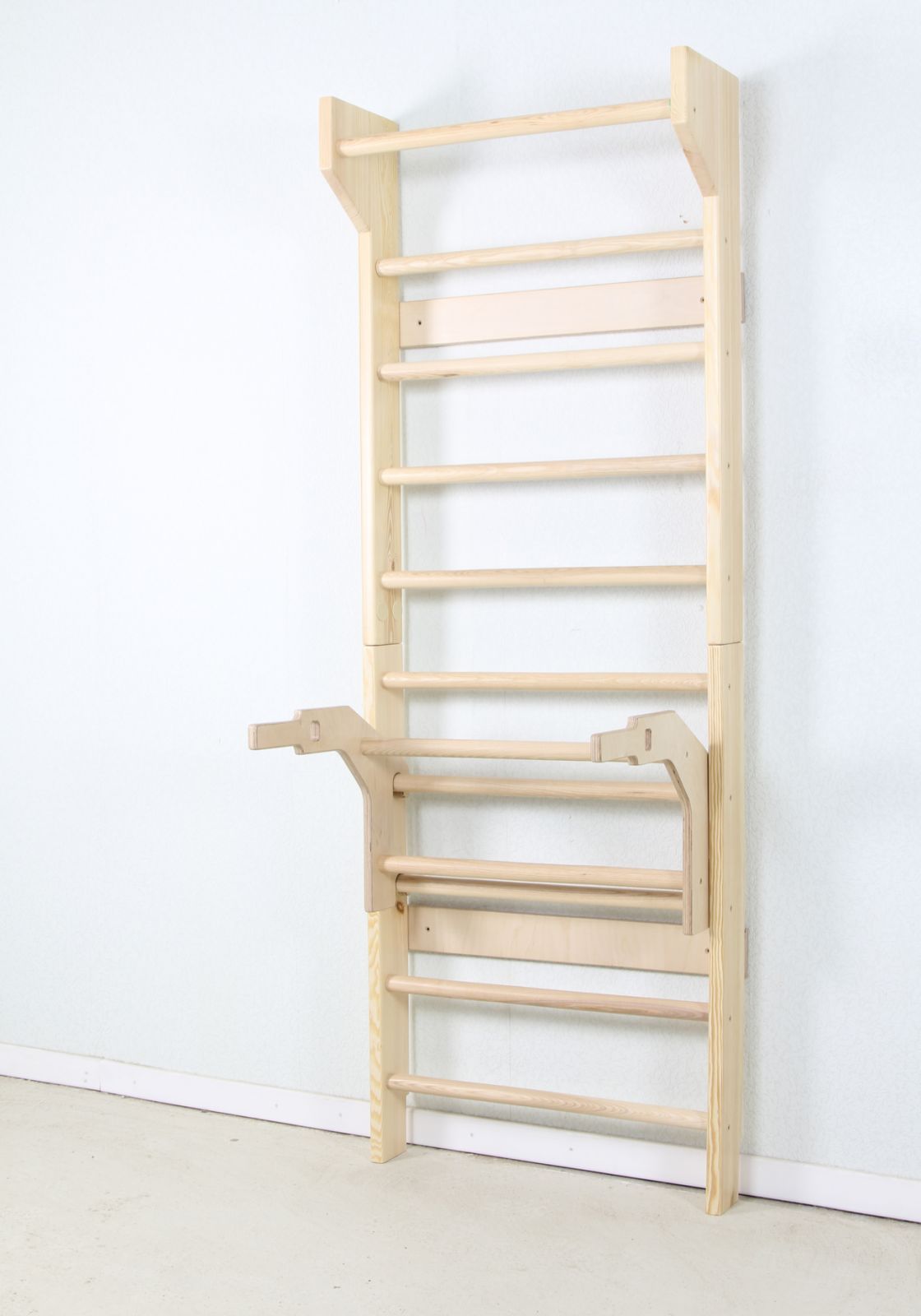 All-in-One Wooden Stall Bar