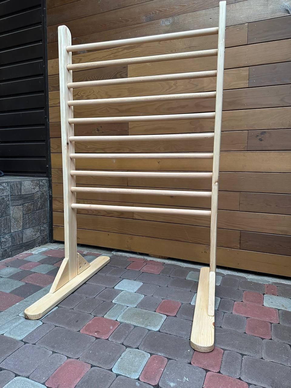 Wooden Ladder Stand for Rehab and Pediatric Physical Therapy - CleverWood