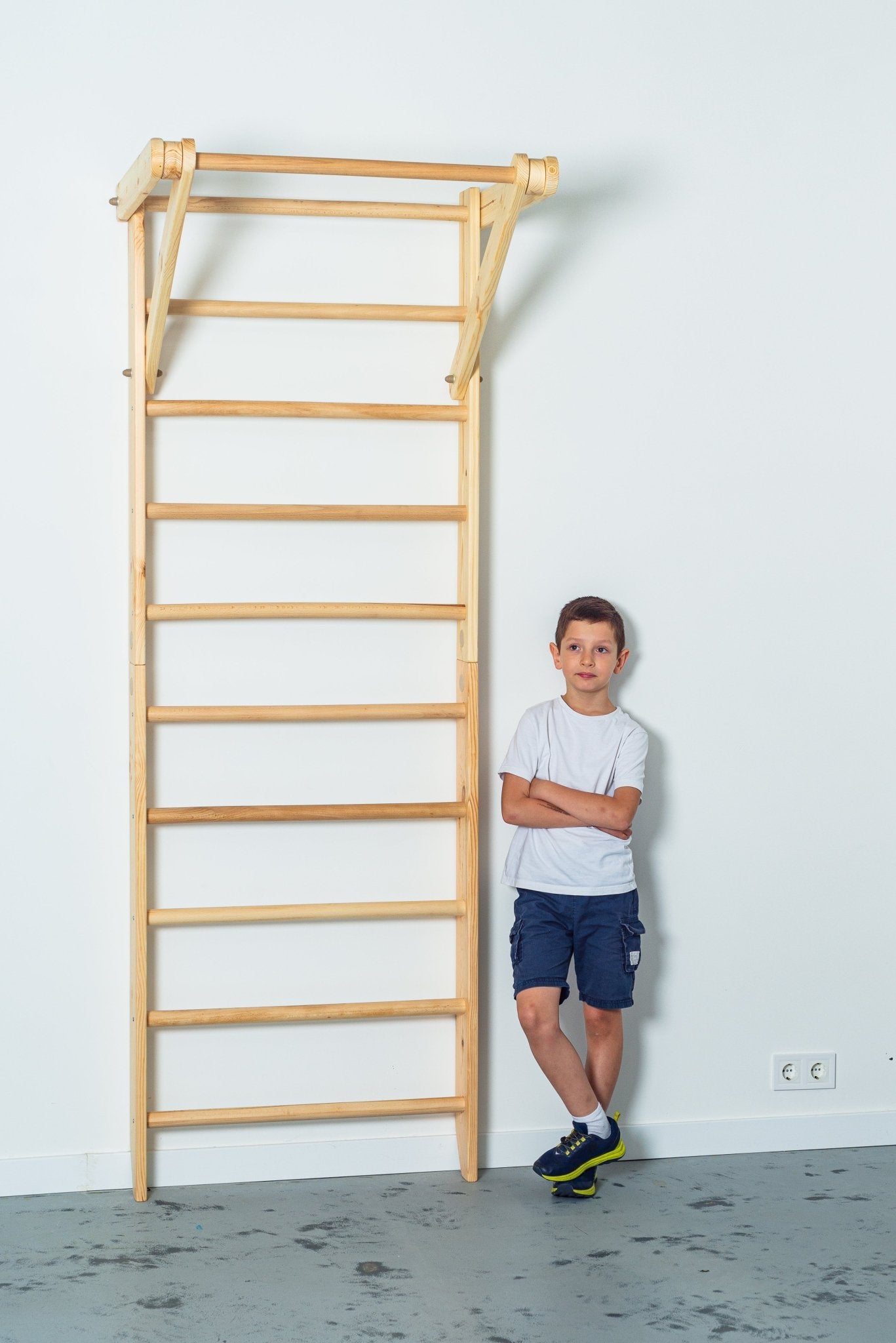 Wooden Ladder with fixed pull - up bar for kids and adults - Stall Bars for home exercises - CleverWood