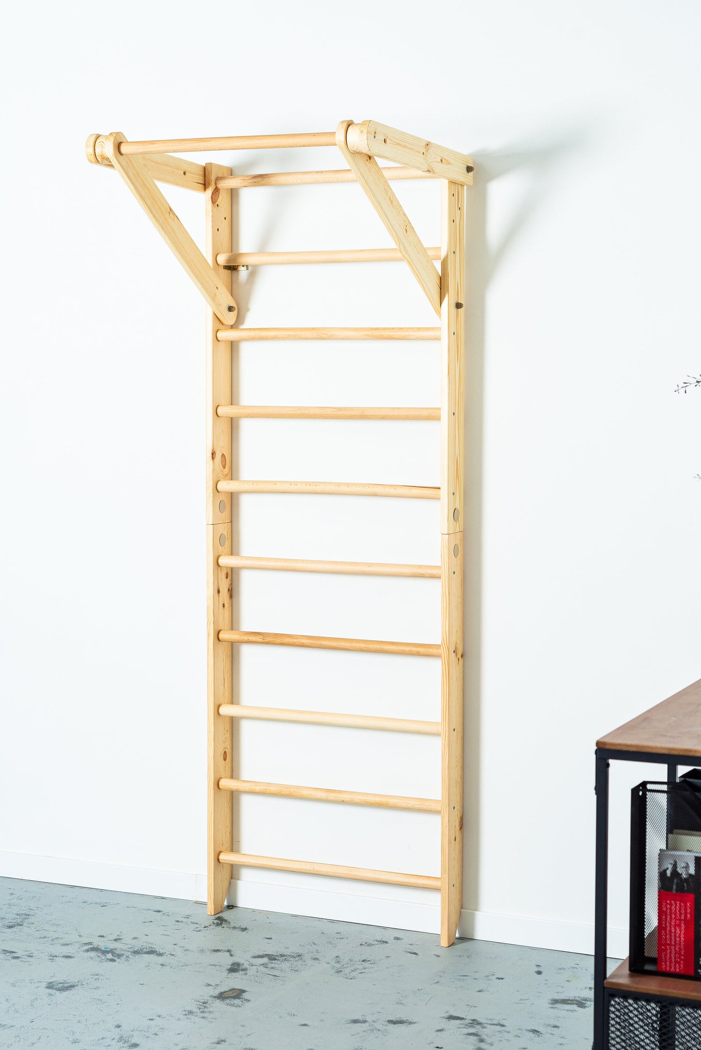 Wooden Ladder with fixed pull-up bar for kids and adults - Stall Bars for home exercises